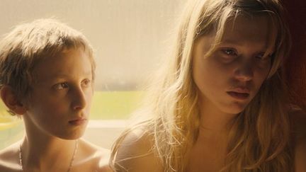 L&#039;enfant d&#039;en haut, de Ursula Meier, avec Kacey Mottet Klein (Simon) et Léa Seydoux (Louise)
 (DR)