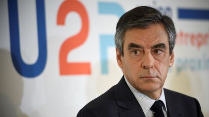 François Fillon participe à une conférence de presse à Paris, le 16 mars 2017. (ERIC FEFERBERG / AFP)