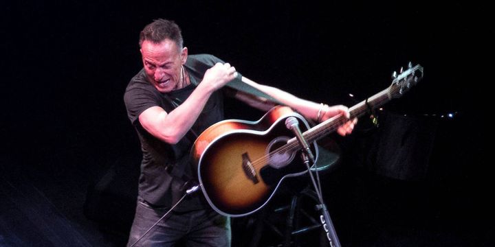 Bruce se lâche sur "Springsteen on Broadway" au Walter Kerr Theater de New York.
 (Debra L Rothenberg/REX/Shutterstock /Sipa)