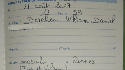 Le prénom du petit garçon est orthographié "Derchen" dans le livret de famille. (DR)