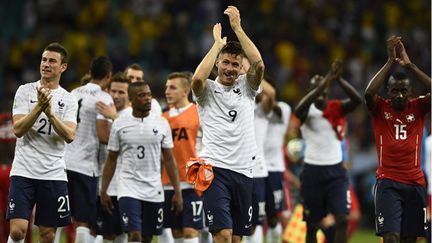  (La joie des Bleus après leur large victoire © REUTERS)