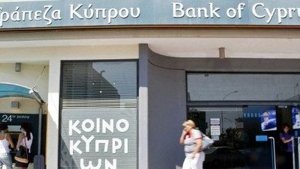 Banque chypriote à Limassol. (ANDREAS LAZAROU / AFP)