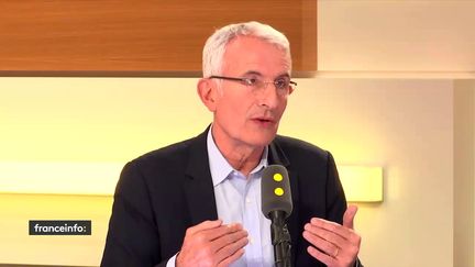 Guillaume Pepy, président de la SNCF,&nbsp;sur le plateau de&nbsp;franceinfo, le 3 mai 2018. (FRANCEINFO / RADIOFRANCE)