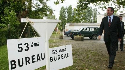 François Bayrou réalise un score nettement moins élevé dans les Pyrénées-Atlantiques en 2012 qu'en 2007 (AFP PHOTO MICHEL GANGNE)