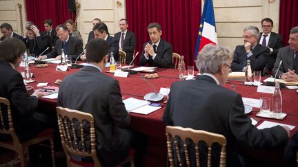 La r&eacute;union du sommet social &agrave; l'Elys&eacute;e, le 18 janvier 2012. (LIONEL BONAVENTURE / POOL / AFP)