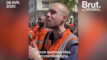 Une vingtaine d'éboueurs sont venus de toute l'Essonne pour rendre hommage au personnel soignant de l'hôpital d'Antony.