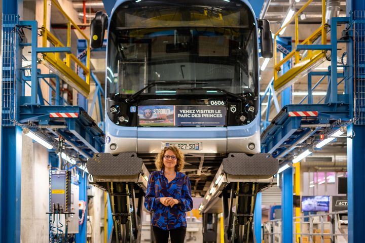 Le dossier emploidu Parisien Eco, en kiosques le 27 septembre.&nbsp;Agathe Bastit dirige le centre de bus de Lagny (Paris XXe). (CIDJY PIERRE / LP)