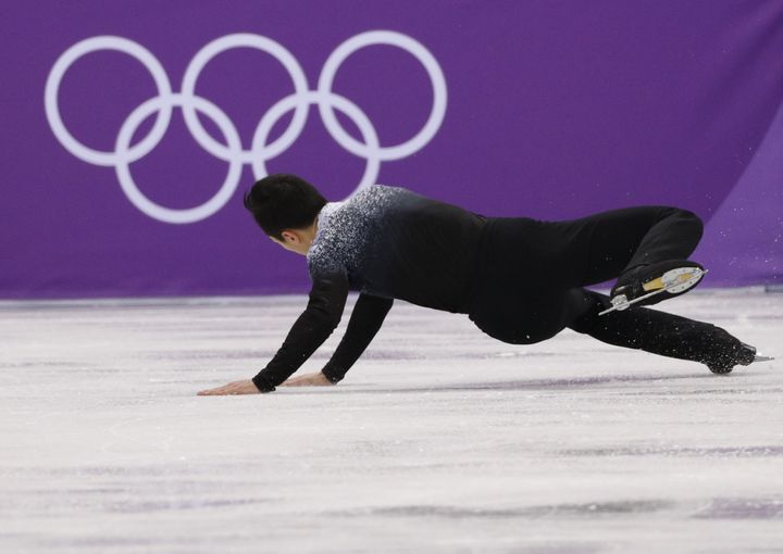 Le patineur canadien Patrick Chan&nbsp;dans la&nbsp;Gangneung Ice arena de Pyeongchang (Corée du Sud), le 9 février 2018. (JOHN SIBLEY / X03811)