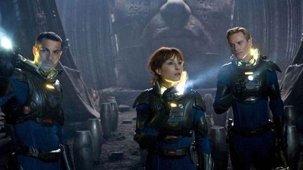 L.Marshall-Green, N.Rapace et M.Fassbender dans &quot;Prometheus&quot; de R.Scott
 (20th Century Fox)