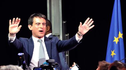 &nbsp; (Manuel Valls en meeting ce jeudi à Lille © AFP/ PHILIPPE HUGUEN)