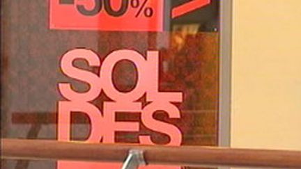 Soldes dans un centre commercial de Nancy (02/01/2010) (France 3)