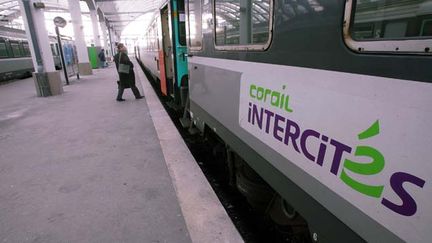 &nbsp; (Les trains Intercités présentent un déficit annuel de 400 millions d'euros © MaxPPP)