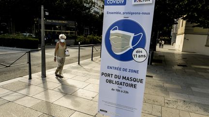 Le port du masque a été rendu obligatoire dès le samedi 22 août 2020. (MAXIME JEGAT / MAXPPP)