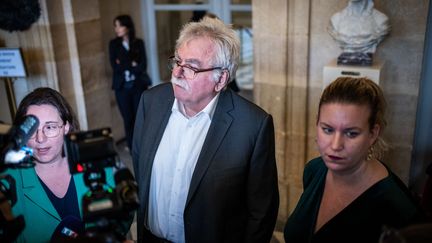 Les chefs de file de la Nupes, Cyrielle Chatelain (EELV), André Chassaigne (PCF) et Mathilde Panot (LFI), le 31 janvier 2023, à l'Assemblée nationale à Paris. (XOSE BOUZAS / HANS LUCAS / AFP)