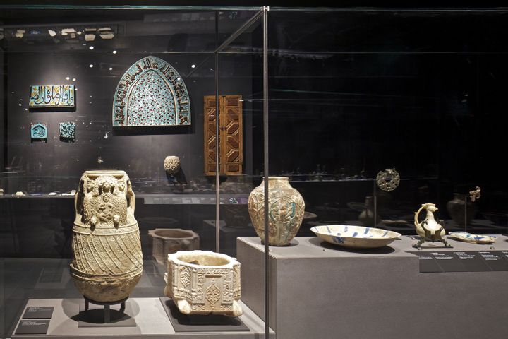 Le niveau &quot;parterre&quot; (bas) des Arts de l&#039;Islam au Louvre
 (2012 Musée du Louvre / Philippe Ruault)