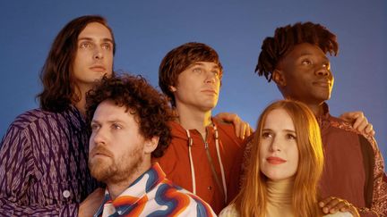 Joseph Mount (en bas à gauche) et ses comparses de Metronomy. (Michele Yon)