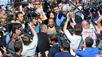 La ministre de la Justice, Christiane Taubira, le 24 ao&ucirc;t 2013, &agrave; l'universit&eacute; d'&eacute;t&eacute; du PS &agrave; La Rochelle. (XAVIER LEOTY / AFP)