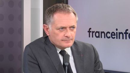 Philippe Juvin, maire LR de la Garenne-Colombes, le 14 décembre 2021, sur franceinfo. (FRANCEINFO / RADIOFRANCE)