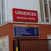 Le panneau des urgences de l'hôpital Saint-Joseph à Paris, le 3 mars 2023. (RICCARDO MILANI / HANS LUCAS / AFP)