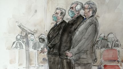 De gauche à droite sur ce dessin,&nbsp;Nicolas Sarkozy, son avocat Thierry Herzog et le magistrat Gilbert Azibert au tribunal correctionnel de Paris, le 1er mars 2021. (BENOIT PEYRUCQ / AFP)