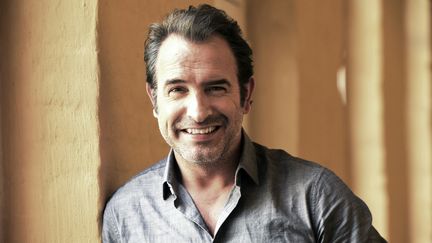 Festival de Cannes : Jean Dujardin présente le dernier ovni de Quentin Dupieux