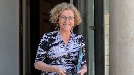 La ministre du Travail,&nbsp;Muriel Pénicaud, quitte le palais de l'Elysée, à Paris, le 27 juin 2018. (LUDOVIC MARIN / AFP)