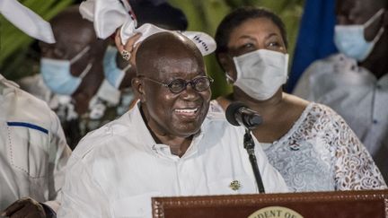 Nana Akufo-Addo&nbsp;s'exprime après avoir été déclaré président&nbsp;du Ghana par la commission électorale à Accra, la capitale ghanéenne, le 9 décembre 2020.&nbsp; (CRISTINA ALDEHUELA / AFP)