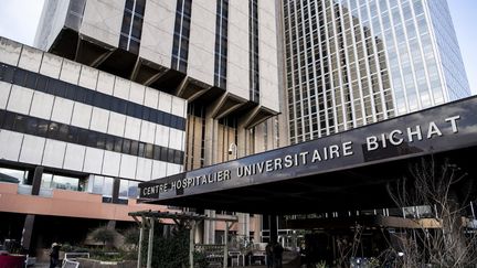 L'entrée de l'hôpital Bichat à Paris, le 29 janvier 2020.&nbsp; (CHRISTOPHE ARCHAMBAULT / AFP)