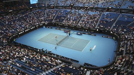 Vue d'ensemble de la Rod Laver Arena, lors de l'édition 2022 de l'Open d'Australie. (AARON FRANCIS / AFP)