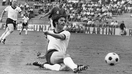Gerd Müller face au Maroc los de la Coupe du monde 1970, au Mexique. (DPA Picture-Alliance via AFP)
