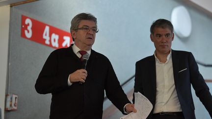 Jean-Luc Mélenchon (à gauche) et Olivier Faure venus soutenir les candidats de la Nupes à Caen pour les élections légilsatives de 2022, le 8 juin 2022. (VINCENT MICHEL / OUEST-FRANCE / MAXPPP)