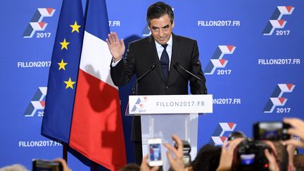 François Fillon, après sa victoire à la primaire de la droite, dans son QG, à Paris, le 27 novembre 2016. (ERIC FEFERBERG / AFP)