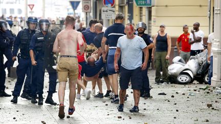 Affrontements à Marseille avant le match Angleterre-Russie