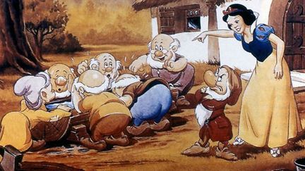 Blanche-Neige et les sept Nains, réalisé par David Hand pour les sutios Disney en 1937
 (Da)