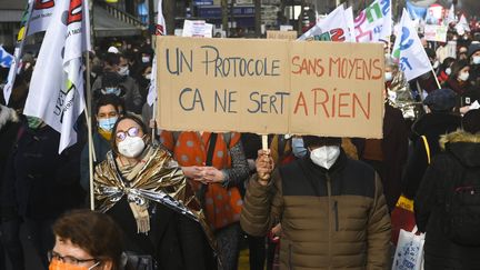 Manifestation des enseignants contre le protocole sanitaire à Paris, le 13 janvier 2022.&nbsp;&nbsp; (JULIEN MATTIA / MAXPPP)