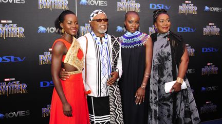 Certains membres de l'équipe du film "Black Panther", à&nbsp;Johannesbourg (Afrique du Sud), le 16 février 2018.&nbsp; (AFP)