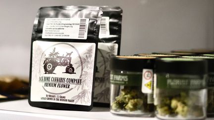 Les produits d'un magasin de produits à base de cannabis à New York, the Housing Works Cannabis Company. (KENA BETANCUR / AFP)