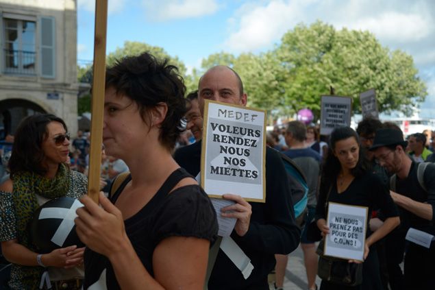 &nbsp; (Les intermittents toujours mobilisés  © RFI - Edmond Sadaka)