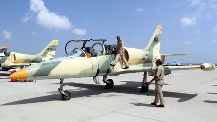 Des avions basés à Misrata (Libye), le 4 septembre 2016. (HAMZA TURKIA / NURPHOTO)