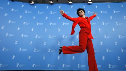 L'actrice fran&ccedil;aise Juliette Binoche, a&eacute;rienne lors du photocall pour "Camille Claudel 1915" pr&eacute;sent&eacute; au festival du film&nbsp;de Berlin (Allemagne), le 12 f&eacute;vrier 2013. (FABRIZIO BENSCH / REUTERS)