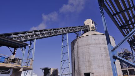 La cimenterie de Lafarge à&nbsp;Jalabiya, dans le nord de la Syrie. (DANIEL RIFFET / PHOTONONSTOP / AFP)