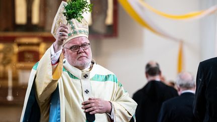 Le cardinal allemand Reinhard Marx, archevêque de Munich (Allemagne)&nbsp;lors d'une célébration religieuse, le 6 juin 2021. (MATTHIAS BALK / DPA / AFP)