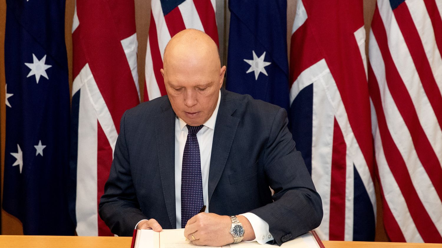 L’Australia firma un accordo formale con Stati Uniti e Regno Unito