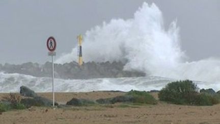 Gros temps sur la côte basque (04/11/2009) (France 3 Aquitaine)