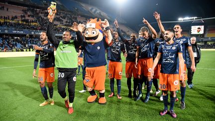 Les joueurs de Montpellier après leur victoire face au PSG, le 3 décembre 2016. (RICHARD DE HULLESSEN / MAXPPP)