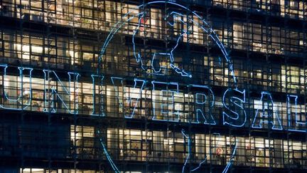 Le logo de Universal sur la façade de son immeuble à Berlin.
 (Rene Spalek / Bildeberg / AFP)