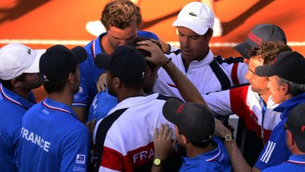 Toute l'équipe de France unie dans la défaite autour de Gilles Simon