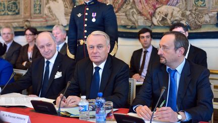 Le Premier ministre, Jean-Marc Ayrault, a pr&eacute;sid&eacute; un s&eacute;minaire gouvernemental sur la comp&eacute;titivit&eacute;, mardi 6 novembre &agrave; Matignon. (ERIC FEFERBERG / AFP)