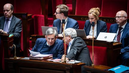 Les députés Charles de Courson (Liot) et Eric Coquerel (LFI) à l'Assemblée nationale, à Paris, le 14 octobre 2024. (XOSE BOUZAS / HANS LUCAS / AFP)