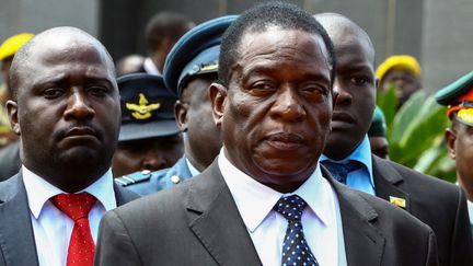 L'ancien vice-président du Zimbabwe&nbsp;Emmerson Mnangagwa, le 7 janvier 2017 à Harare (Zimbabwe).&nbsp; (JEKESAI NJIKIZANA / AFP)